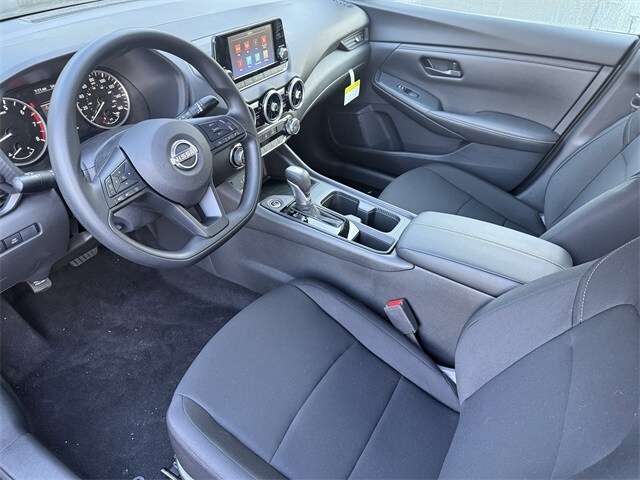 2025 Nissan Sentra S photo 4