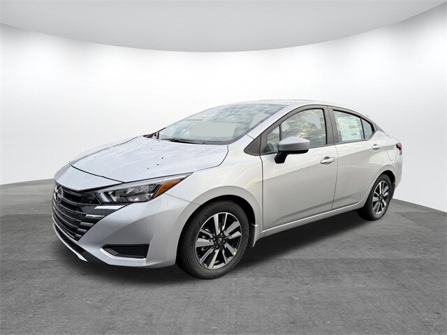 2025 Nissan Versa 1.6 SV photo 2