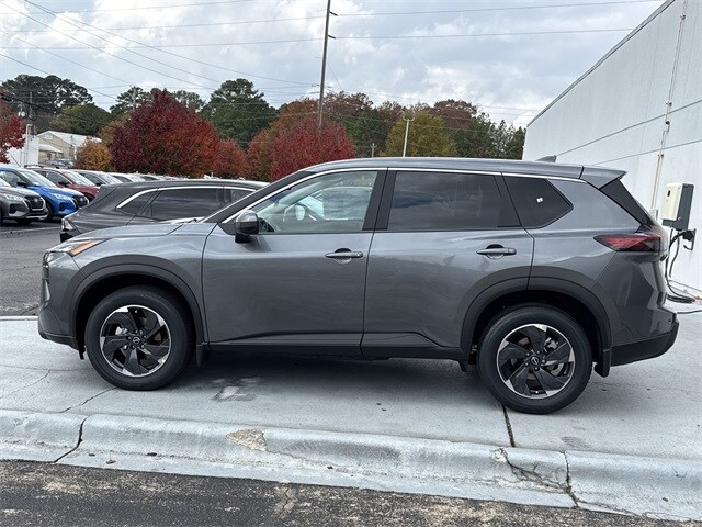 2026 Nissan Rogue SV photo 3