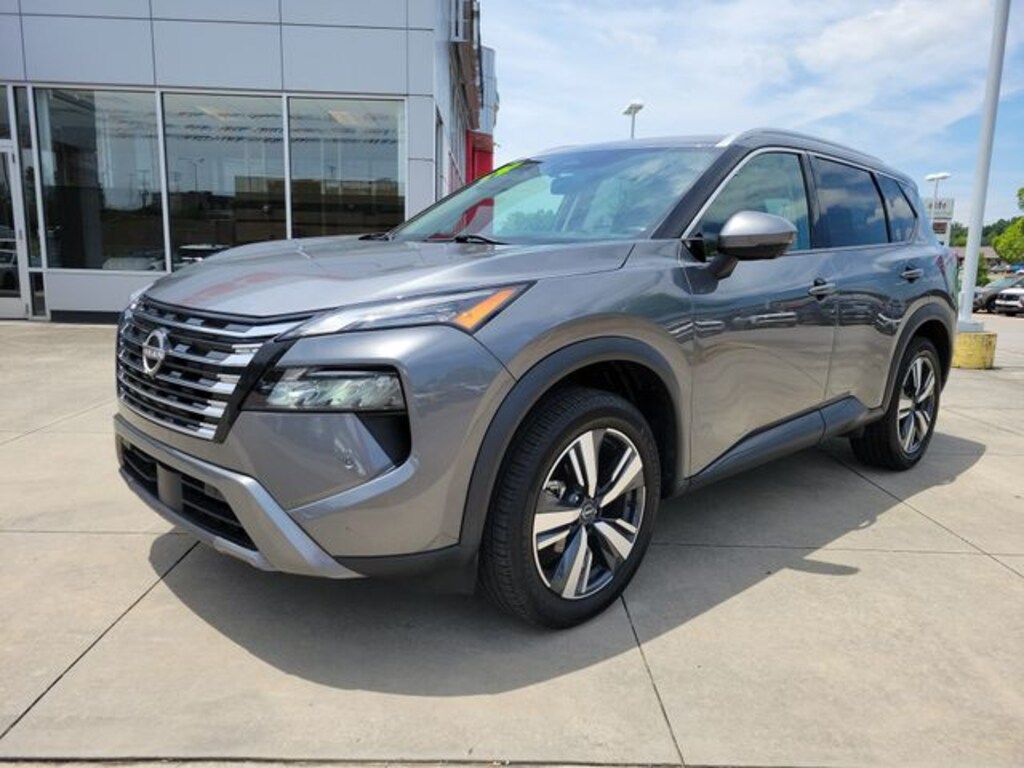 Used 2024 Nissan Rogue SL SUV