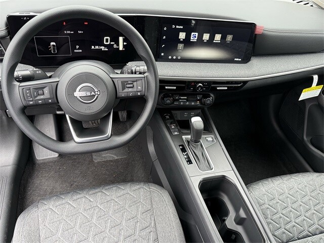 2026 Nissan Kicks SV photo 4