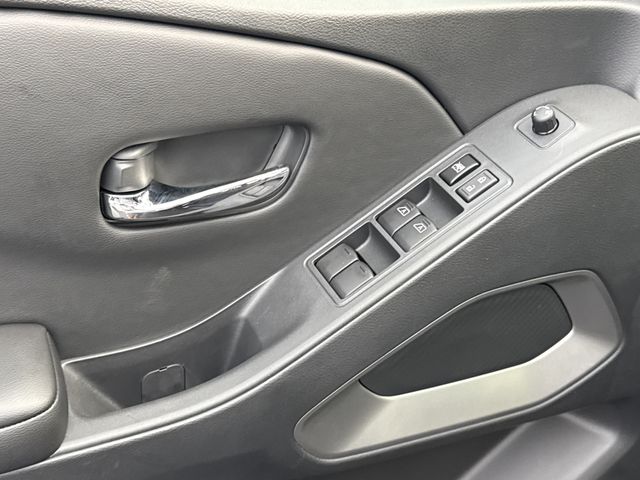 2026 Nissan Frontier SV - Photo 9