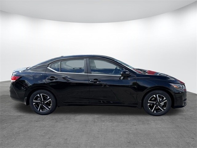 2025 Nissan Sentra SV photo 3