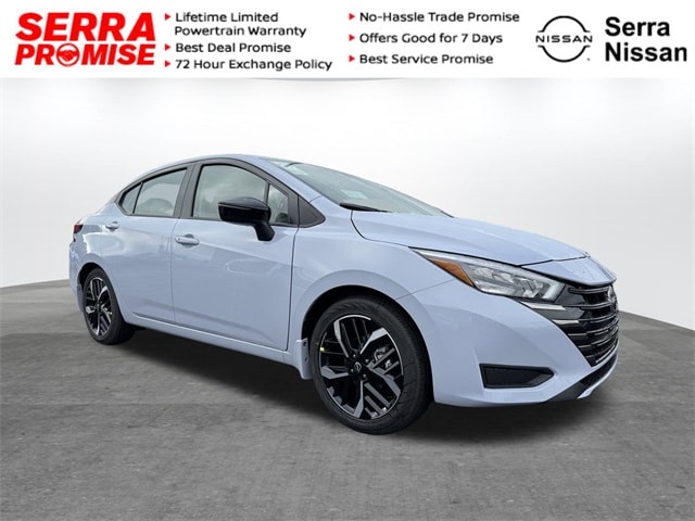 2025 Nissan Versa Sedan SR's photo