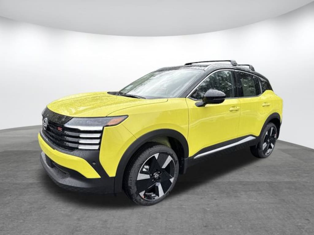 New 2026 Nissan Kicks SR SUV