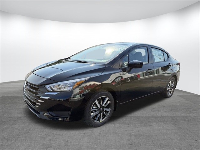 2025 Nissan Versa 1.6 SV photo 2
