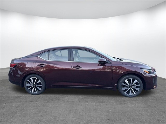 2025 Nissan Sentra SV Premium photo 3