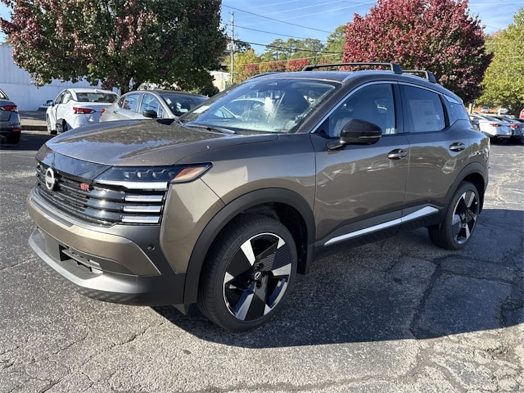 New 2026 Nissan Kicks SR SUV
