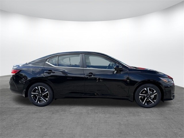 2025 Nissan Sentra SV photo 3