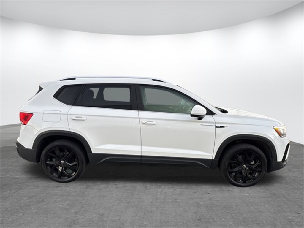 Used 2022 Volkswagen Taos 1.5T SE SUV