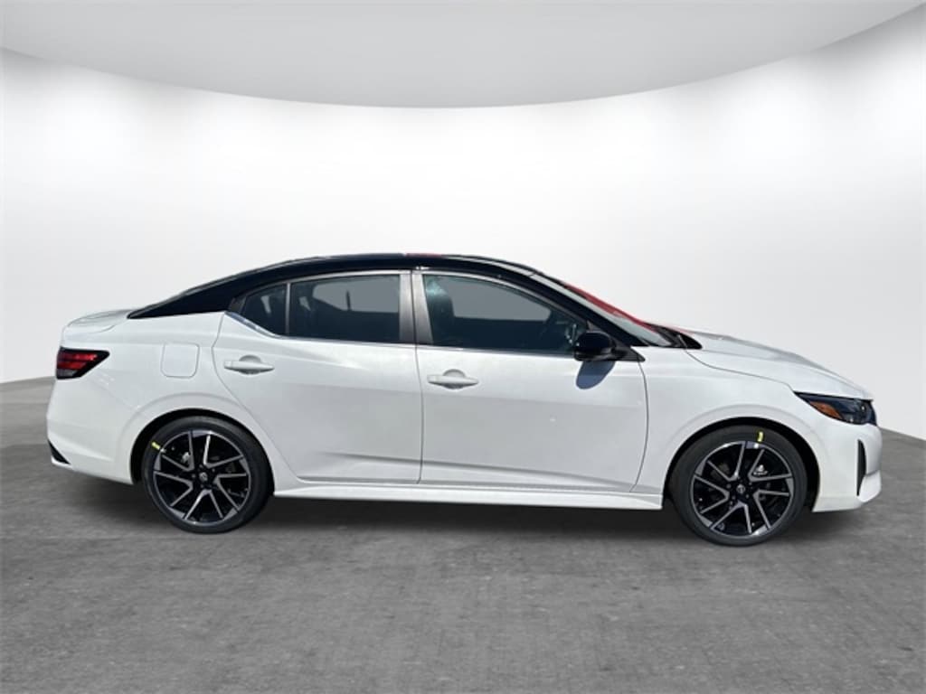 New 2025 Nissan Sentra SR Sedan