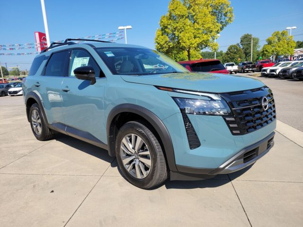 New 2026 Nissan Pathfinder SL SUV
