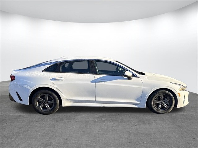 2023 Kia K5 LXS photo 3