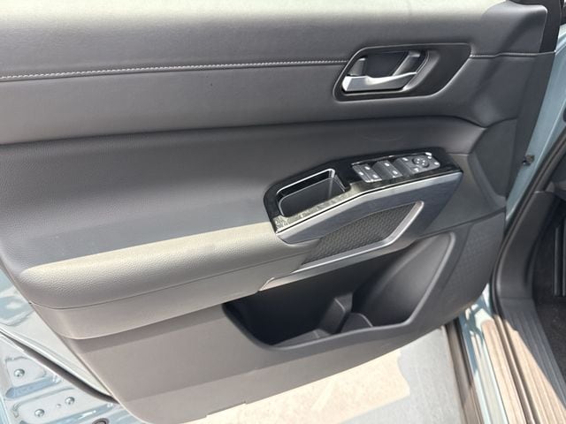 2026 Nissan Pathfinder SL - Photo 13