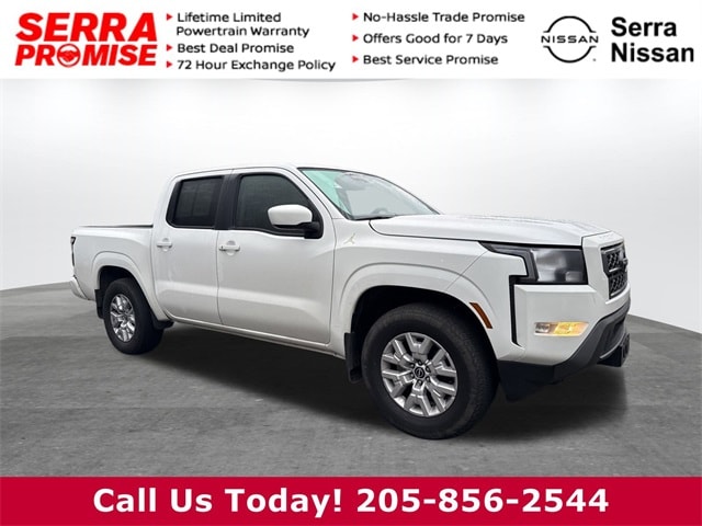 2022 Nissan Frontier SV's photo