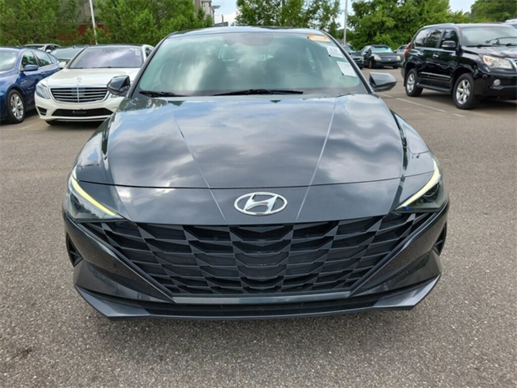 Used 2021 Hyundai Elantra SEL Sedan