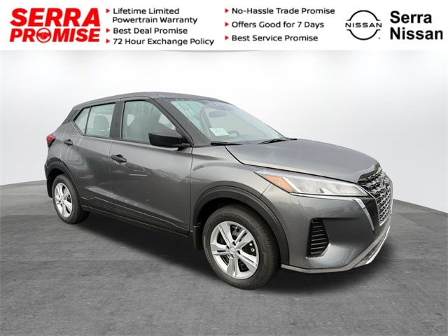 2025 Nissan KICKS PLAY Base's photo