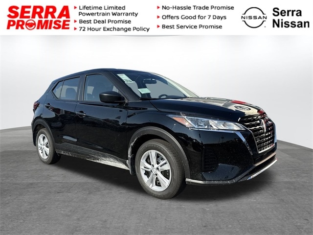 2025 Nissan KICKS PLAY Base's photo