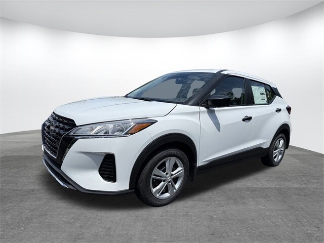 2025 Nissan Kicks Play S photo 2