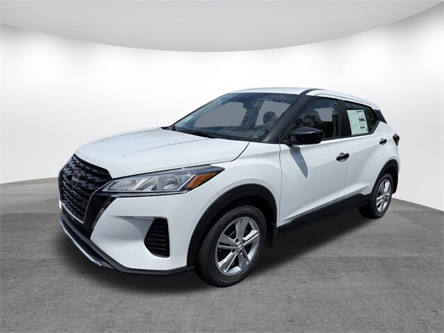 2025 Nissan Kicks Play S photo 2