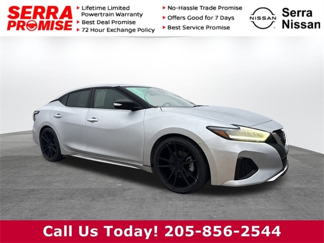 2022 Nissan Maxima SV's photo