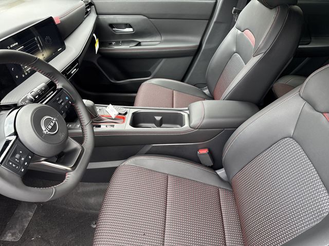 2026 Nissan KICKS SR - Photo 5