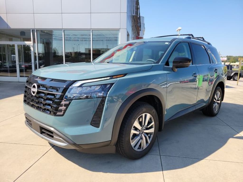 New 2026 Nissan Pathfinder SL SUV