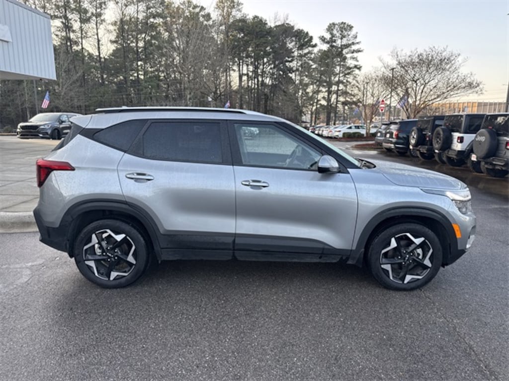 Used 2025 Kia Seltos S SUV