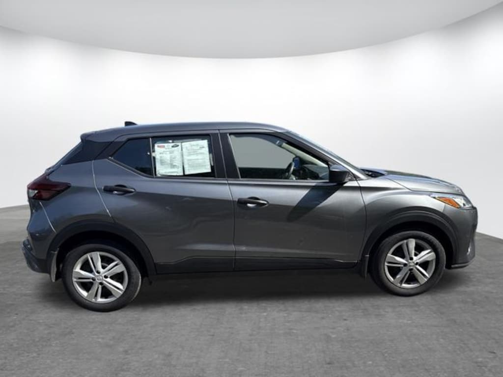 Used 2025 Nissan Kicks Play S SUV