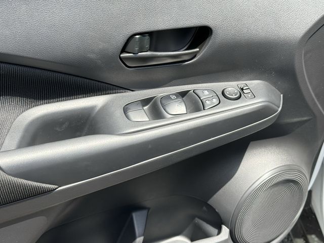 2025 Nissan KICKS PLAY Base - Photo 9