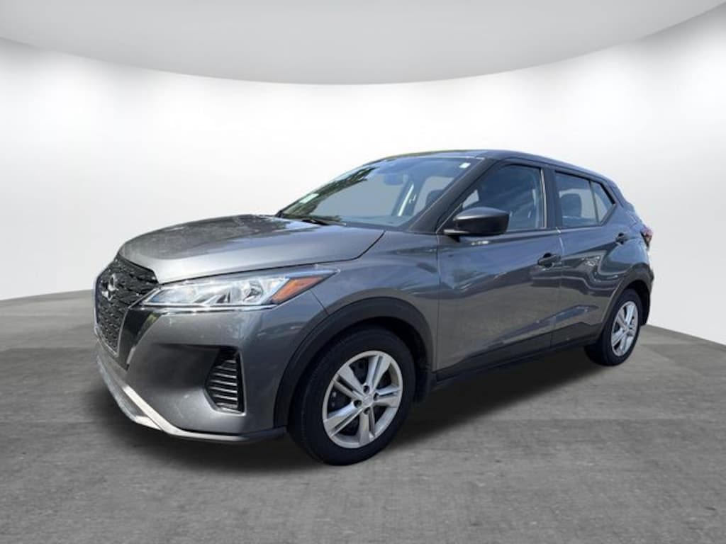 Used 2025 Nissan Kicks Play S SUV