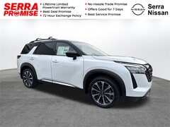 2026 Nissan Pathfinder Platinum SUV