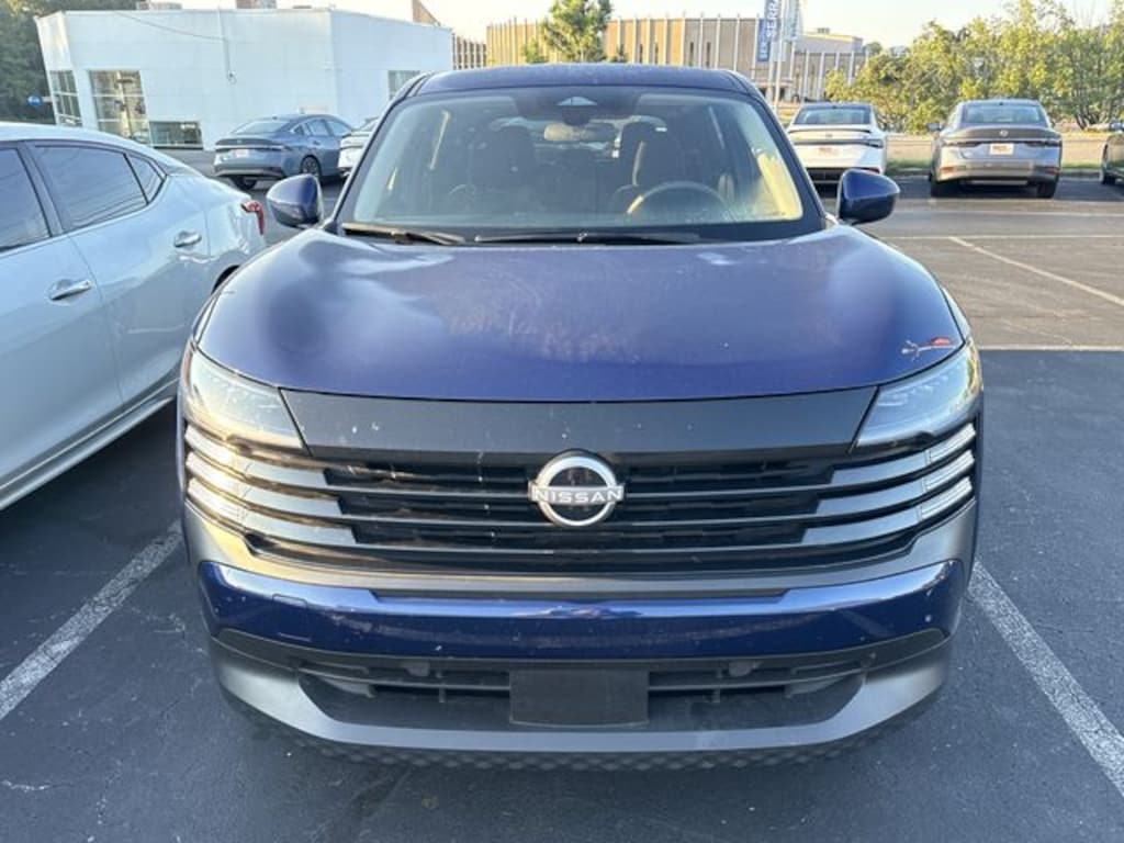 Used 2025 Nissan Kicks SV SUV