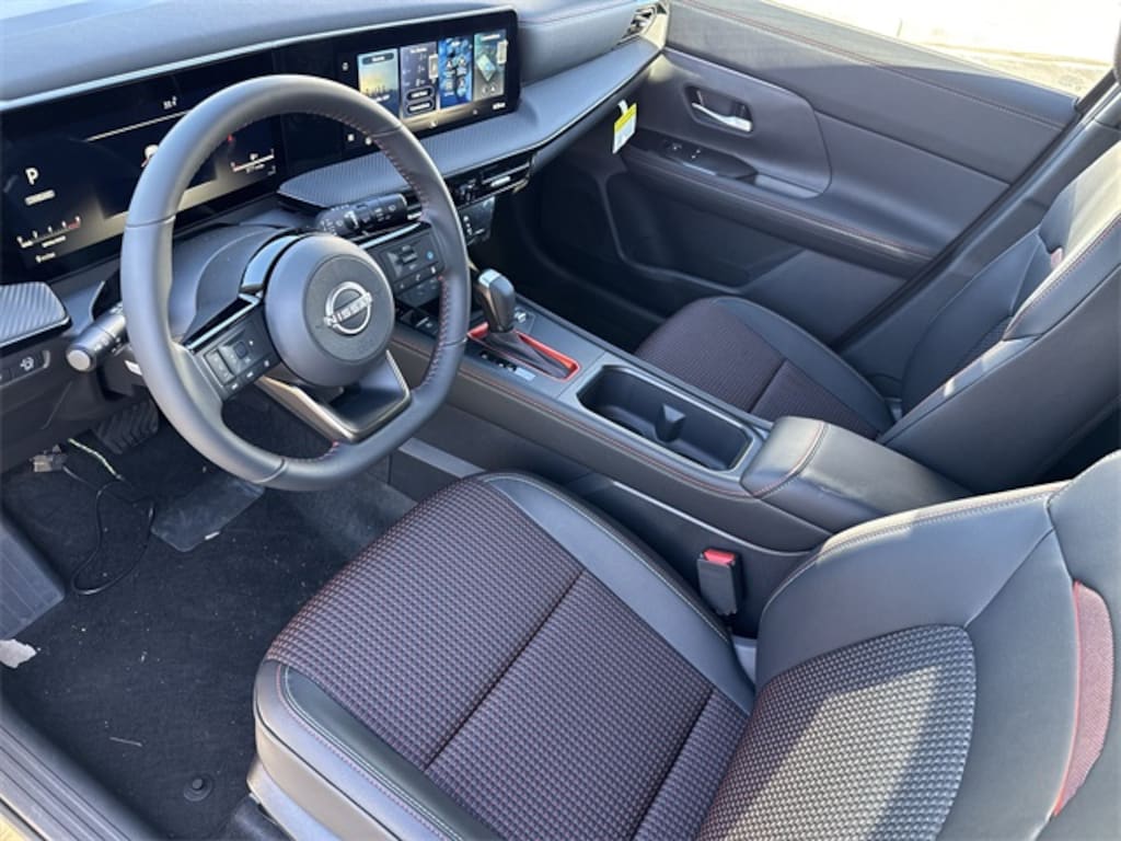 New 2026 Nissan Kicks SR SUV