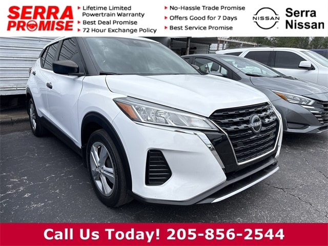 2022 Nissan Kicks S's photo