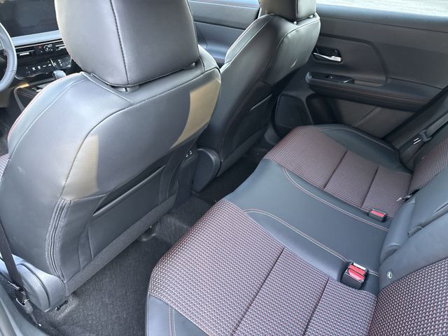 2025 Nissan Kicks SR AWD - Photo 10
