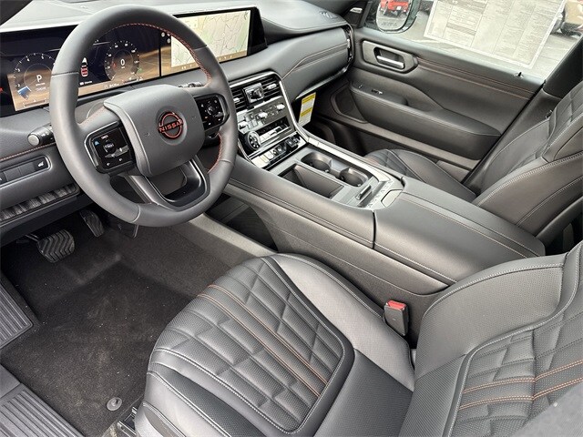 2025 Nissan Armada photo 4