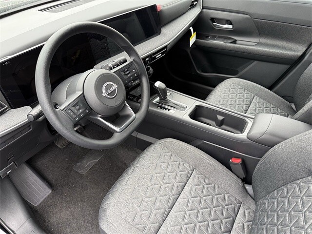 2026 Nissan Kicks SV photo 4