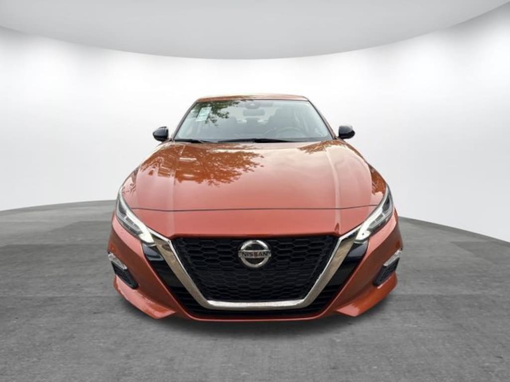 Used 2020 Nissan Altima 2.0 SR Sedan