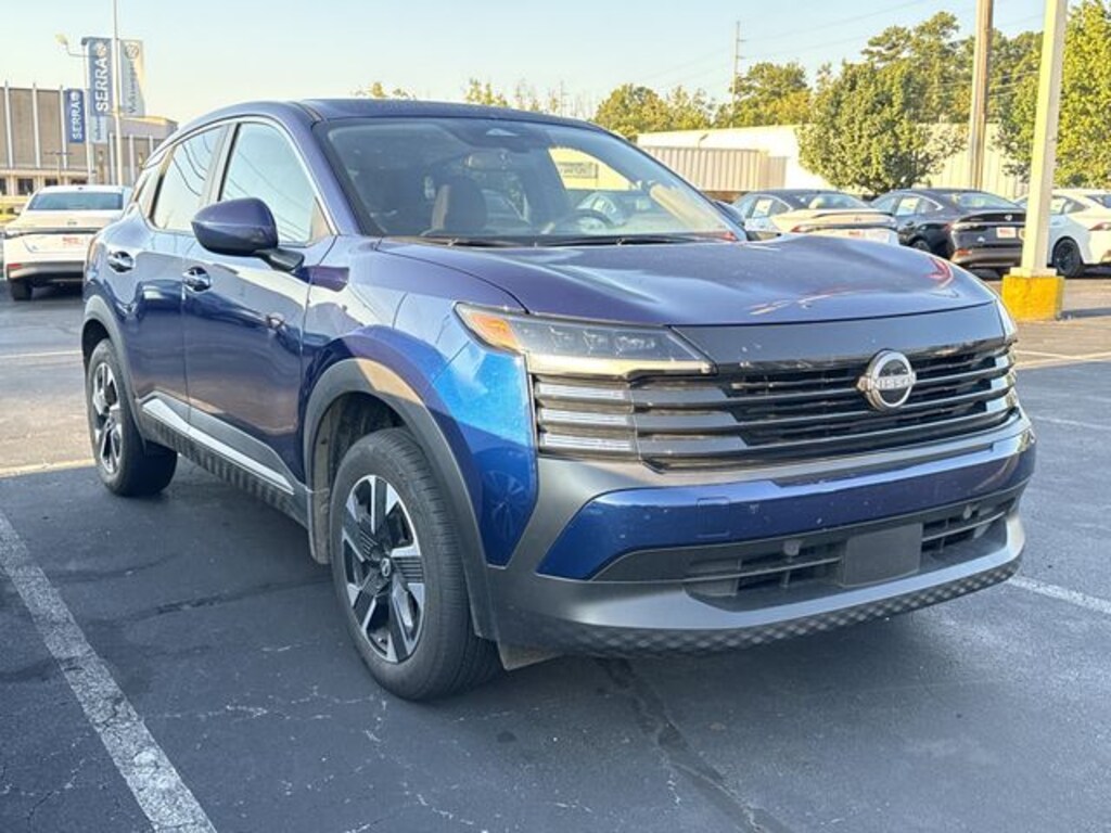 Used 2025 Nissan Kicks SV SUV