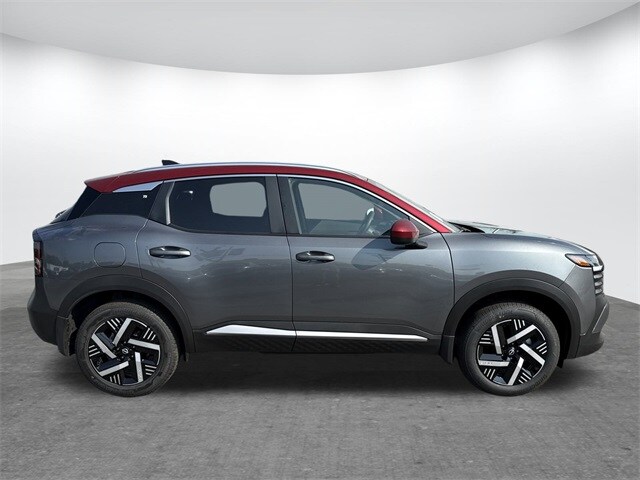 2026 Nissan Kicks SV photo 3