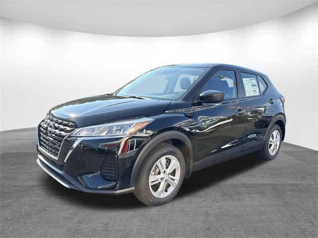 2025 Nissan Kicks Play S photo 2