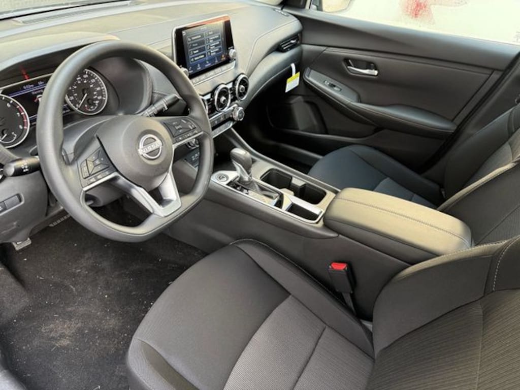 New 2025 Nissan Sentra SV Sedan