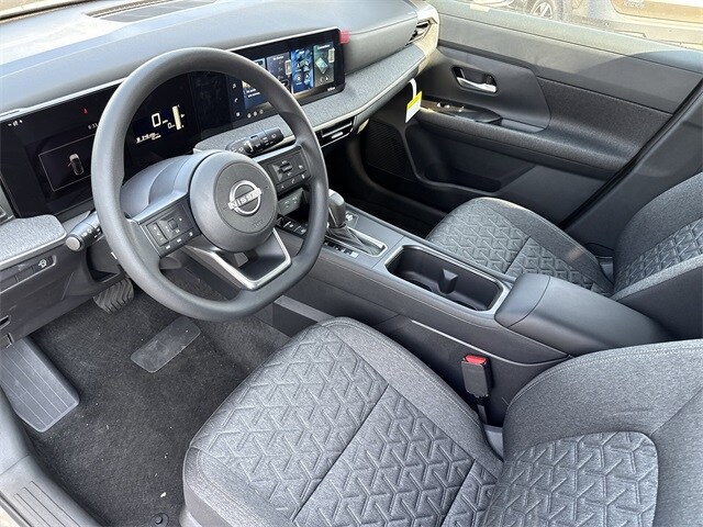 2026 Nissan Kicks SV photo 4