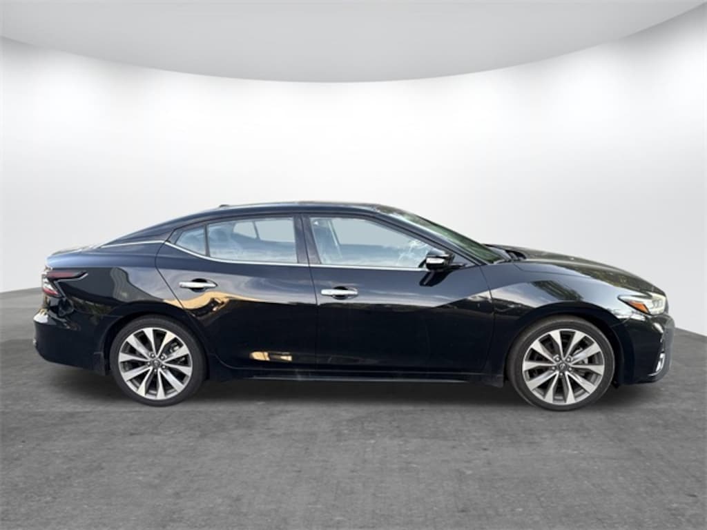 Used 2023 Nissan Maxima Platinum Sedan