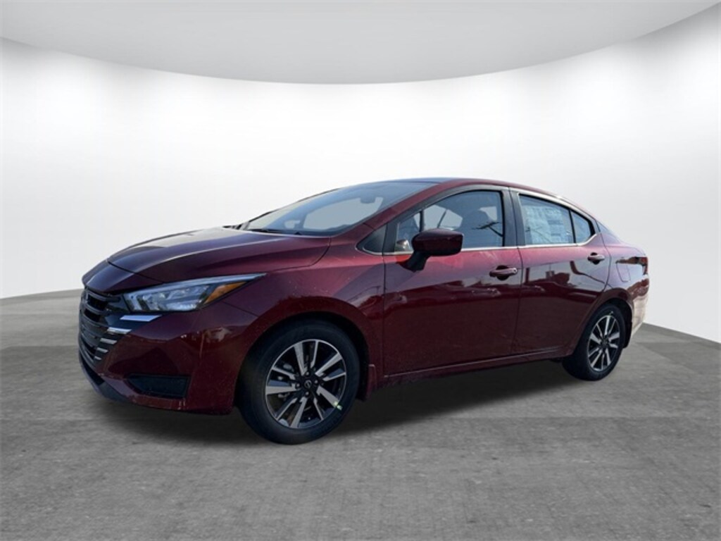 New 2025 Nissan Versa 1.6 SV Sedan