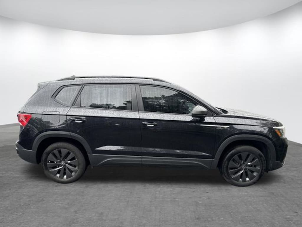 Used 2024 Volkswagen Taos 1.5T S SUV