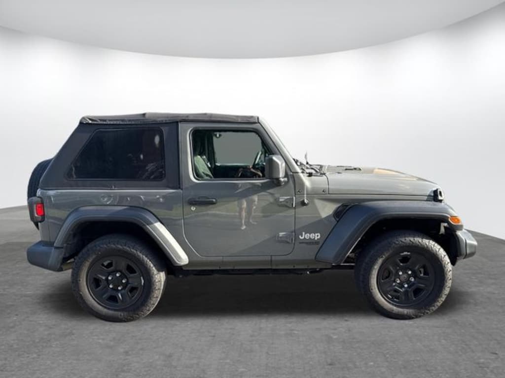 Used 2021 Jeep Wrangler Sport SUV
