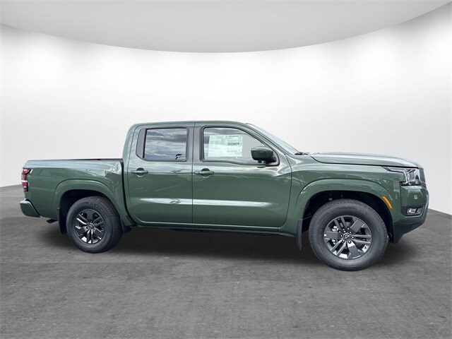 2025 Nissan Frontier SV photo 3