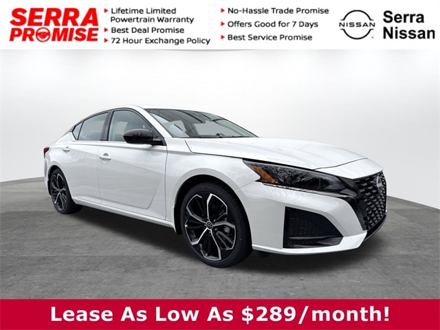 2025 Nissan Altima SR's photo